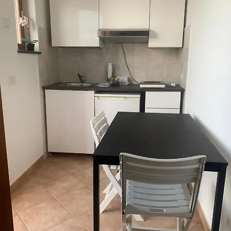 A Bed and breakfast 3*