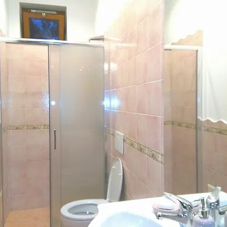 A לינה וארוחת בוקר